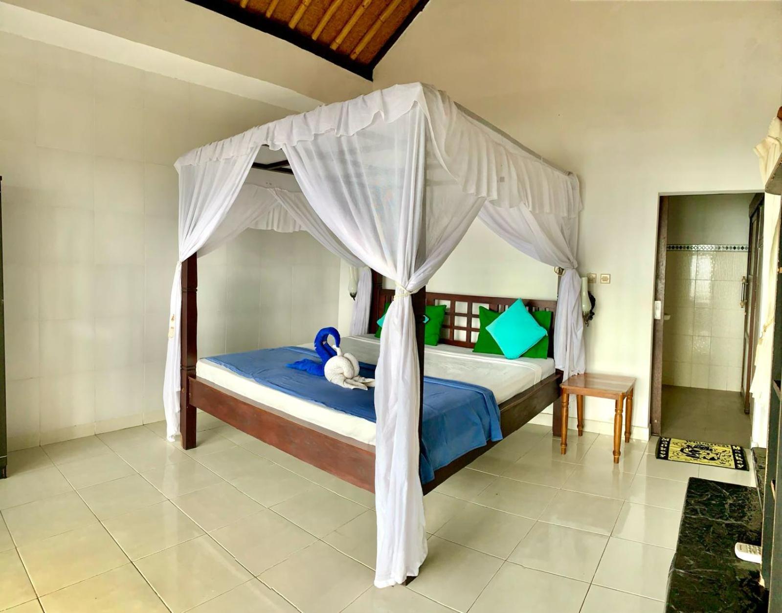 Titi Sedana Homestay อาเม็ด ภายนอก รูปภาพ