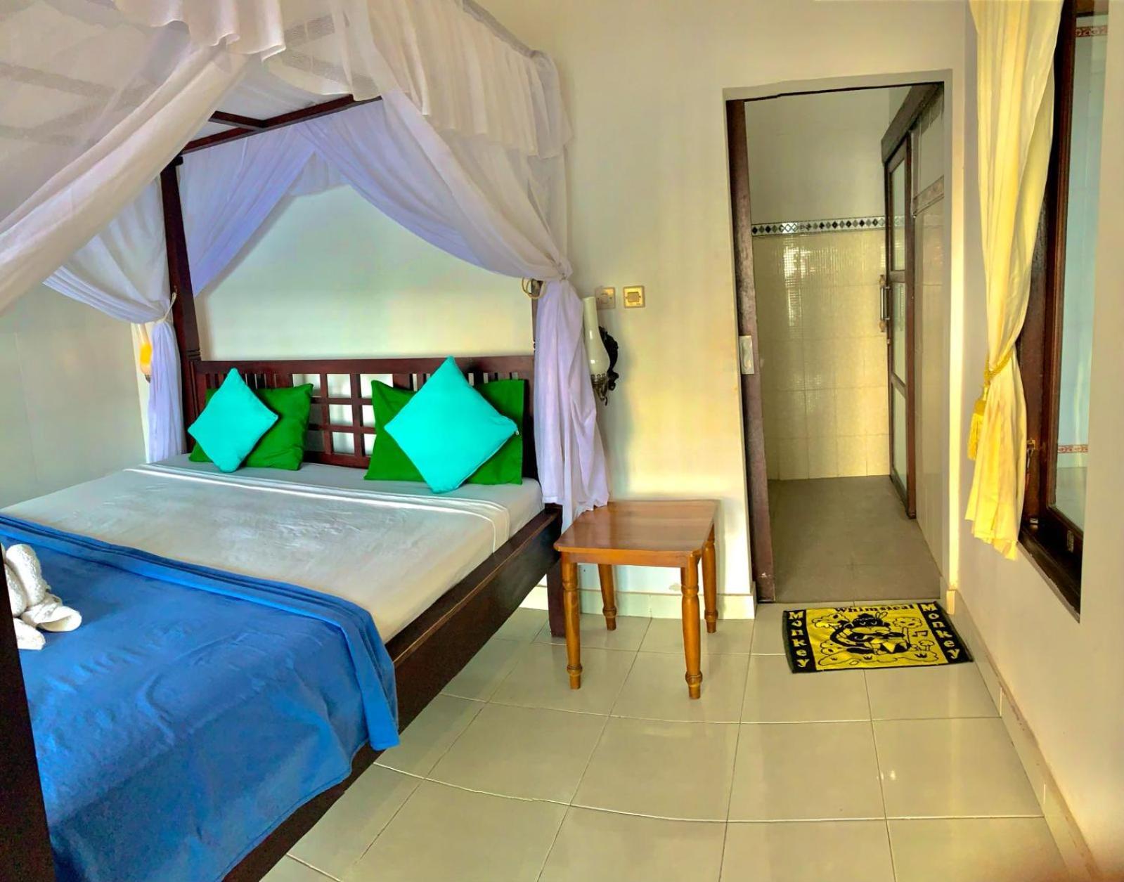 Titi Sedana Homestay อาเม็ด ภายนอก รูปภาพ